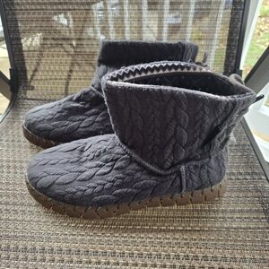 Muk Luks Gray Ankle Boots